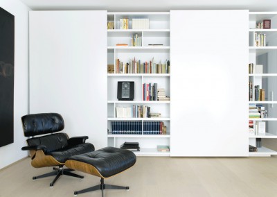 kracht - residential penthouse, living room with shelve